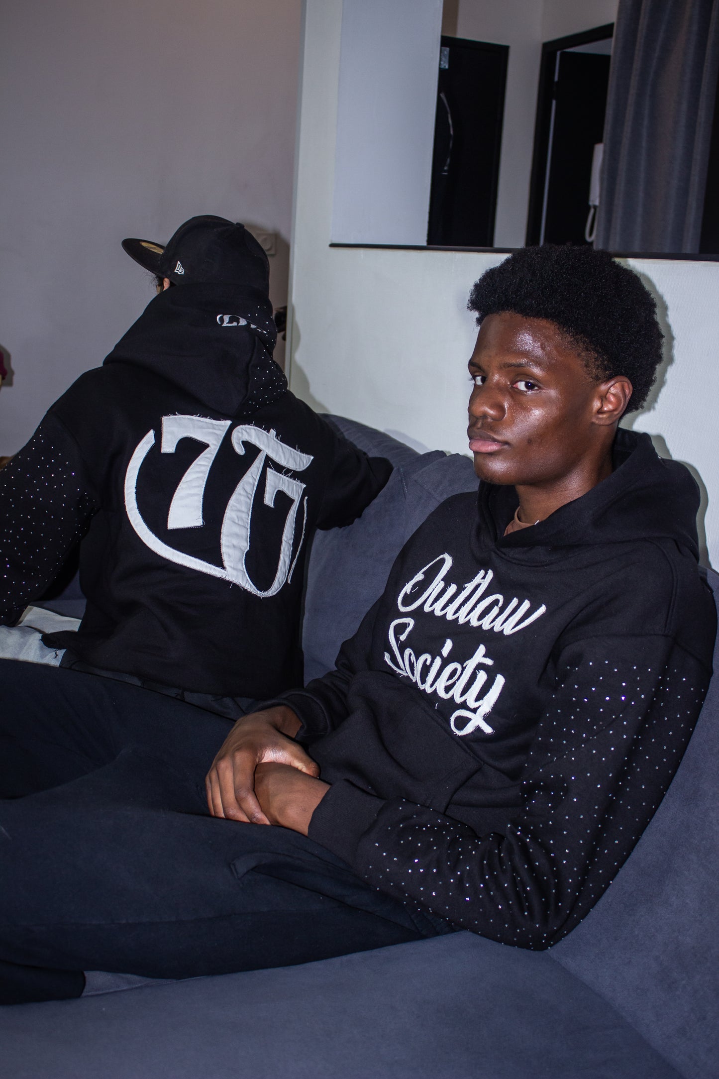 Outlaw cropped hoodie black